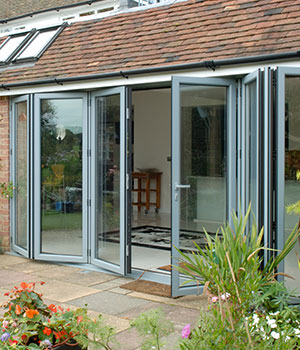 Smarts bifold door